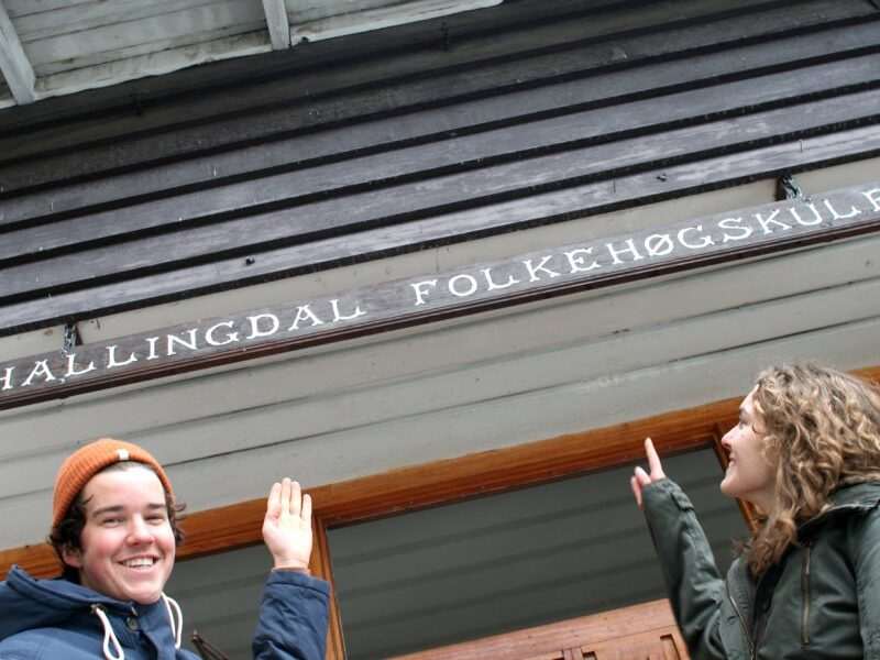 Studenten op tussenjaar in de Noorse bergen